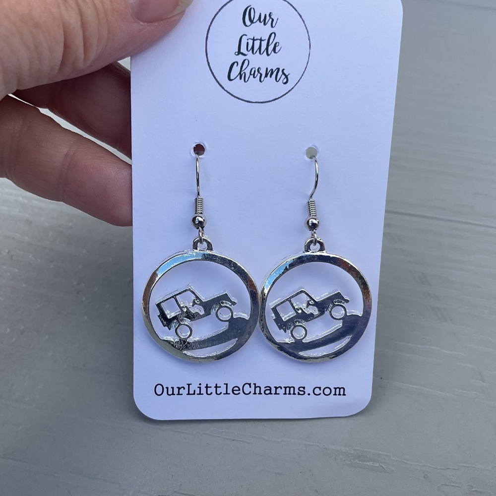 Off Road Vehicle Earrings Silvertone wire pierced new - Picture 2 of 7